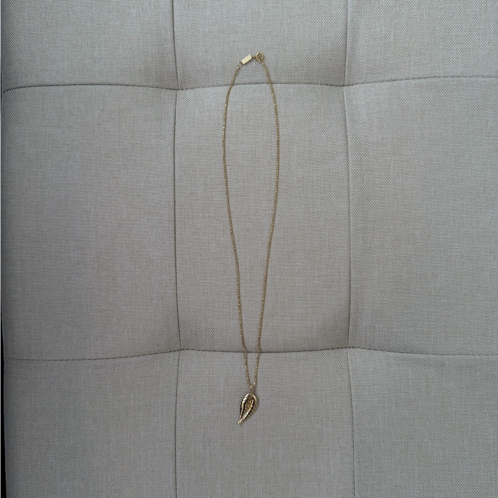 Jennifer Meyer 18k Small Leaf Necklace - Picture 5 of 7